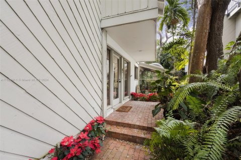 Townhouse in Miami, Florida 2 bedrooms, 225.47 sq.m. № 991384 - photo 4