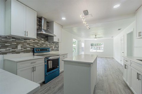 Villa ou maison à vendre à Tampa, Floride: 4 chambres, 156.08 m2 № 1393400 - photo 30