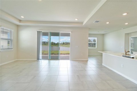 House in Lakewood Ranch, Florida 4 bedrooms, 258.92 sq.m. № 1393399 - photo 5