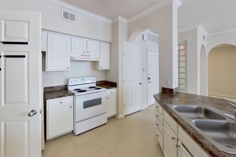 Condominio en venta en Orlando, Florida, 1 dormitorio, 86.12 m2 № 1107837 - foto 3