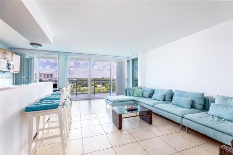 Condominio en venta en Sunny Isles Beach, Florida, 2 dormitorios, 145.48 m2 № 1377556 - foto 11