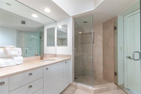 Copropriété à vendre à Sunny Isles Beach, Floride: 2 chambres, 145.48 m2 № 1377556 - photo 29