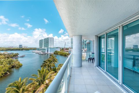 Condo in Sunny Isles Beach, Florida, 2 bedrooms  № 1377556 - photo 20