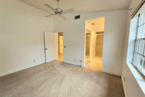 House in Weston, Florida 2 bedrooms, 94.57 sq.m. № 1216110 - photo 11