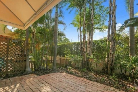 Adosado en venta en Pompano Beach, Florida, 3 dormitorios, 153.29 m2 № 1216112 - foto 1