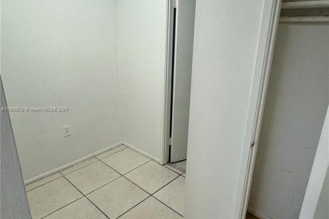 Copropriété à vendre à Miami, Floride: 1 chambre, 96.25 m2 № 1227560 - photo 6