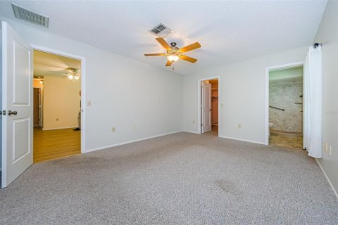 Condo in Port Richey, Florida, 2 bedrooms  № 1314834 - photo 24