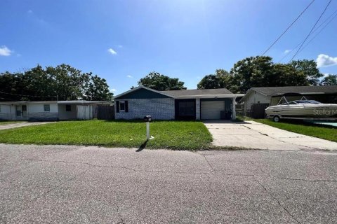 Villa ou maison à vendre à Port Richey, Floride: 2 chambres, 112.6 m2 № 1350379 - photo 1