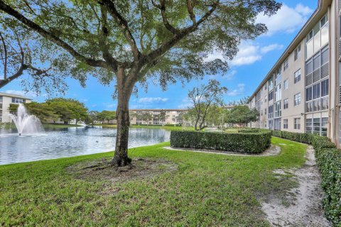 Condominio en venta en Coconut Creek, Florida, 2 dormitorios, 107.49 m2 № 1104343 - foto 14