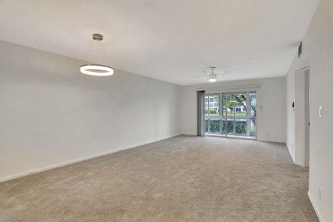 Condo in Coconut Creek, Florida, 2 bedrooms  № 1104343 - photo 23