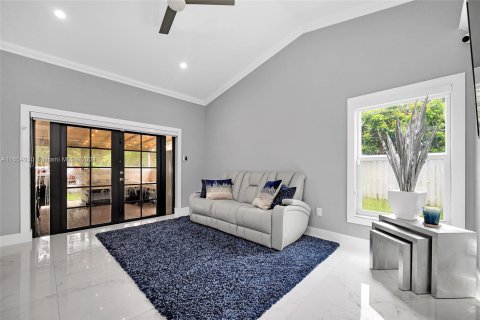 Casa en venta en Miramar, Florida, 4 dormitorios, 166.67 m2 № 1348699 - foto 7