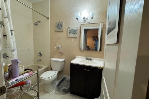 Condo in Homestead, Florida, 2 bedrooms  № 1348742 - photo 11