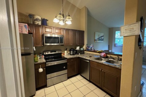 Condo in Homestead, Florida, 2 bedrooms  № 1348742 - photo 8