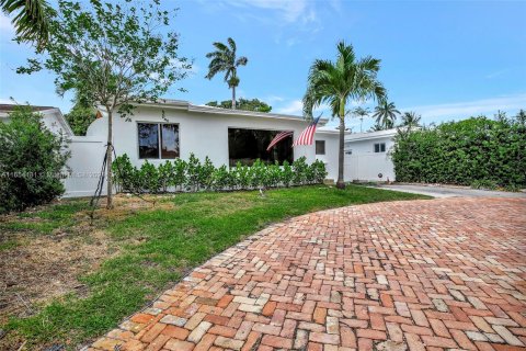 Villa ou maison à vendre à Hollywood, Floride: 4 chambres № 1348743 - photo 25