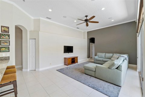 House in Coral Springs, Florida 5 bedrooms, 253.07 sq.m. № 1172513 - photo 22