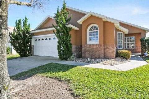 Villa ou maison à vendre à Kissimmee, Floride: 4 chambres, 166.39 m2 № 1280497 - photo 1