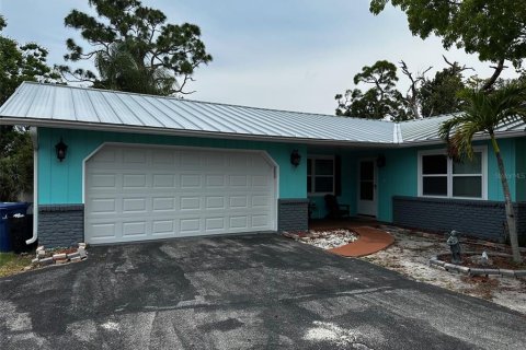 House in Venice, Florida 3 bedrooms, 150.32 sq.m. № 1386529 - photo 2