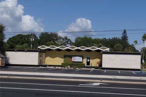 Propiedad comercial en venta en Saint Petersburg, Florida, 361.2 m2 № 1386530 - foto 1