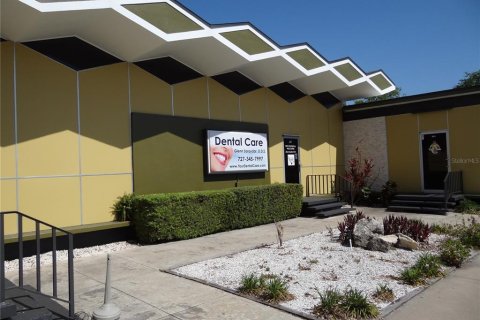 Propiedad comercial en venta en Saint Petersburg, Florida, 361.2 m2 № 1386530 - foto 10