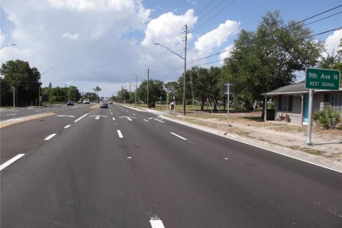 Propiedad comercial en venta en Saint Petersburg, Florida, 361.2 m2 № 1386530 - foto 12