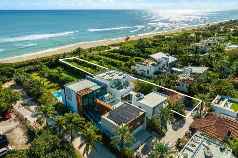 Купить земельный участок в Майами-Бич, Флорида № 912460 - фото 1