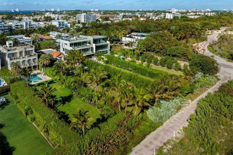 Купить земельный участок в Майами-Бич, Флорида № 912460 - фото 11