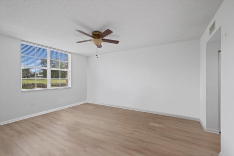 Copropriété à vendre à Wellington, Floride: 2 chambres, 130.43 m2 № 1174297 - photo 5