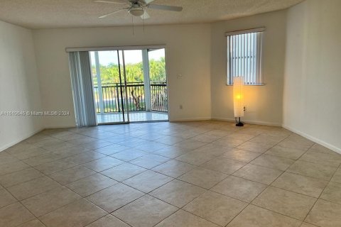 Condo in Weston, Florida, 3 bedrooms  № 1240227 - photo 9