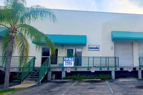 Купить коммерческую недвижимость в Майами-Гарденс, Флорида № 998575 - фото 5