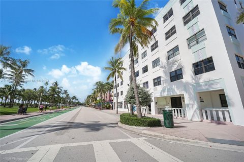 Condominio en venta en Miami Beach, Florida, 1 dormitorio, 66.52 m2 № 1315837 - foto 9