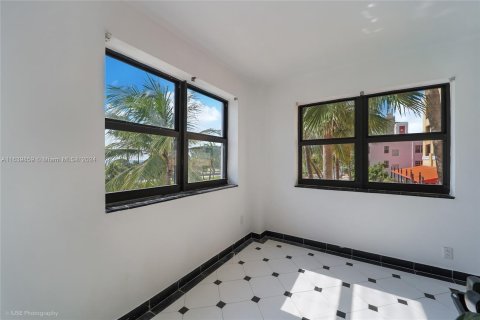 Condominio en venta en Miami Beach, Florida, 1 dormitorio, 66.52 m2 № 1315837 - foto 19