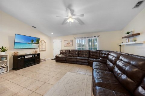 Villa ou maison à vendre à Port Charlotte, Floride: 3 chambres, 149.39 m2 № 1346479 - photo 5