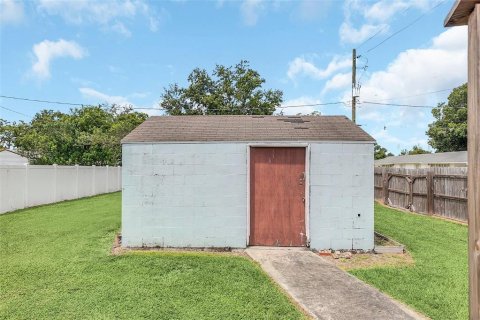 House in Saint Cloud, Florida 2 bedrooms, 79.15 sq.m. № 1351118 - photo 18