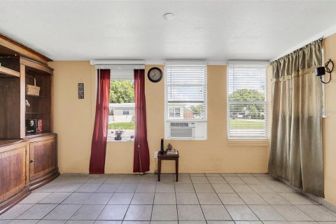 Casa en venta en Saint Cloud, Florida, 2 dormitorios, 79.15 m2 № 1351118 - foto 11