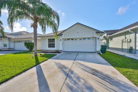 Villa ou maison à vendre à Land O' Lakes, Floride: 3 chambres, 122.91 m2 № 1347113 - photo 2