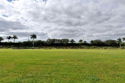 Land in Port St. Lucie, Florida № 1296251 - photo 1