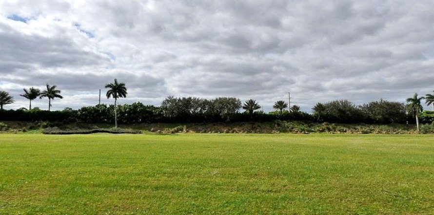 Terrain à Port St. Lucie, Floride № 1296251