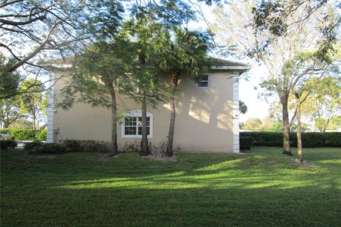 Touwnhouse à vendre à Plantation, Floride: 3 chambres, 155.33 m2 № 976360 - photo 1