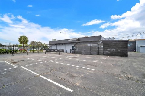 Propiedad comercial en venta en Miami, Florida № 974460 - foto 22