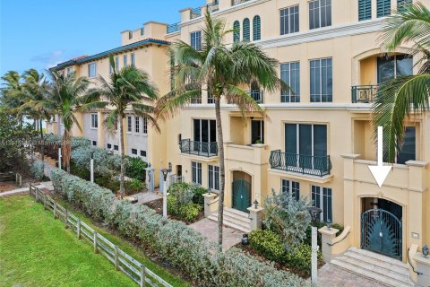 Condominio en venta en Hollywood, Florida, 2 dormitorios, 260.41 m2 № 954013 - foto 3