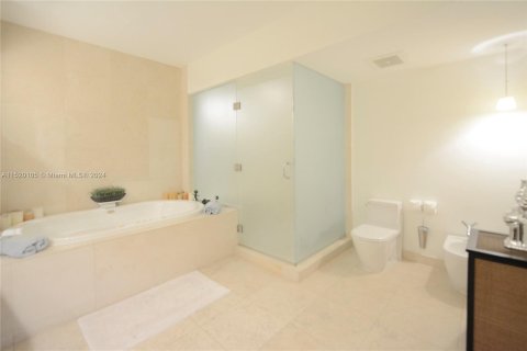 Condominio en venta en Miami Beach, Florida, 2 dormitorios, 134.89 m2 № 967576 - foto 6