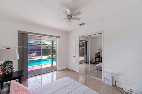 Villa ou maison à vendre à Hollywood, Floride: 4 chambres № 967896 - photo 30