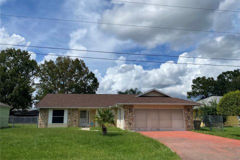 House in Kissimmee, Florida 3 bedrooms, 144.65 sq.m. № 748495 - photo 1