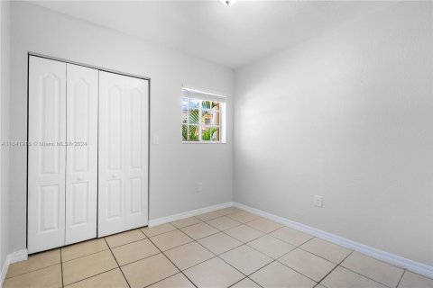 Touwnhouse à vendre à Hialeah, Floride: 3 chambres, 116.69 m2 № 1321265 - photo 11