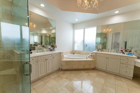 Casa en venta en Hollywood, Florida, 4 dormitorios, 365.29 m2 № 998013 - foto 13