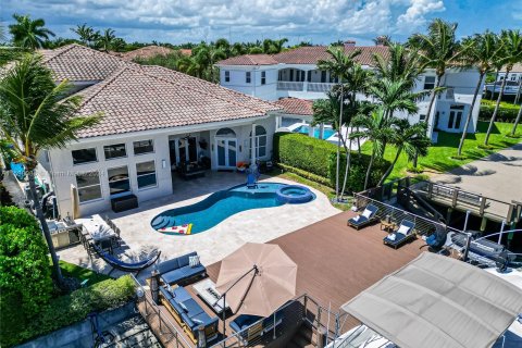 Casa en venta en Hollywood, Florida, 4 dormitorios, 365.29 m2 № 998013 - foto 23