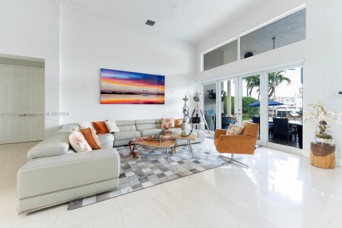 Casa en venta en Hollywood, Florida, 4 dormitorios, 365.29 m2 № 998013 - foto 8