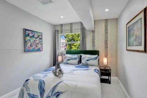 Casa en venta en Hollywood, Florida, 5 dormitorios, 203.36 m2 № 963111 - foto 22
