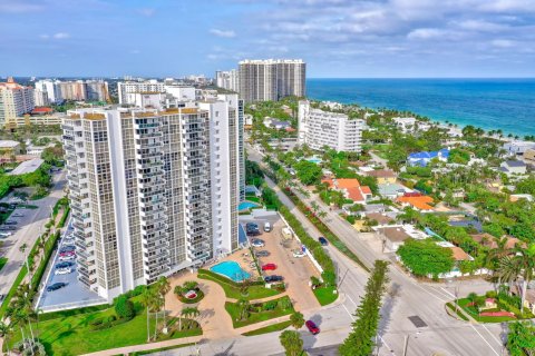 Condo in Fort Lauderdale, Florida, 2 bedrooms  № 1099972 - photo 1