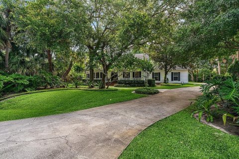 House in Vero Beach, Florida 4 bedrooms, 267.74 sq.m. № 1207456 - photo 5